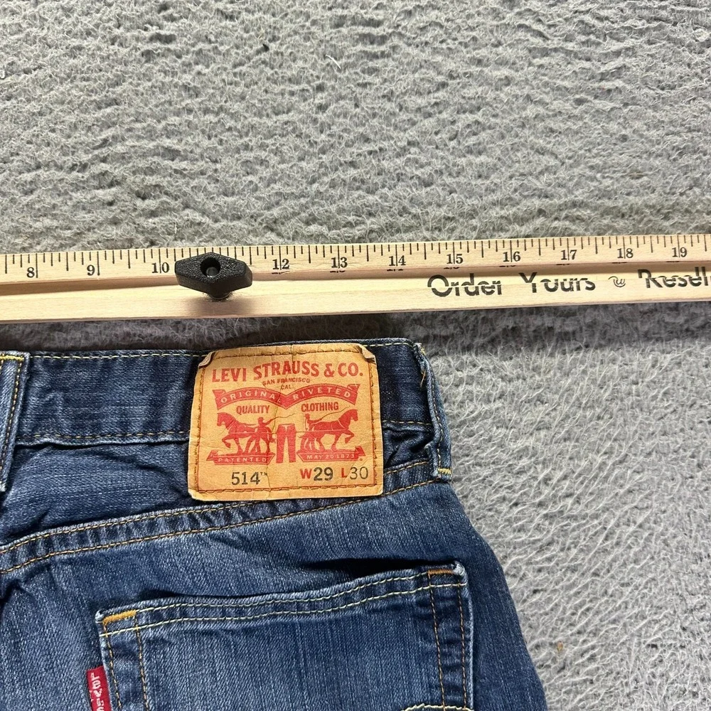 Levis there discrepancy